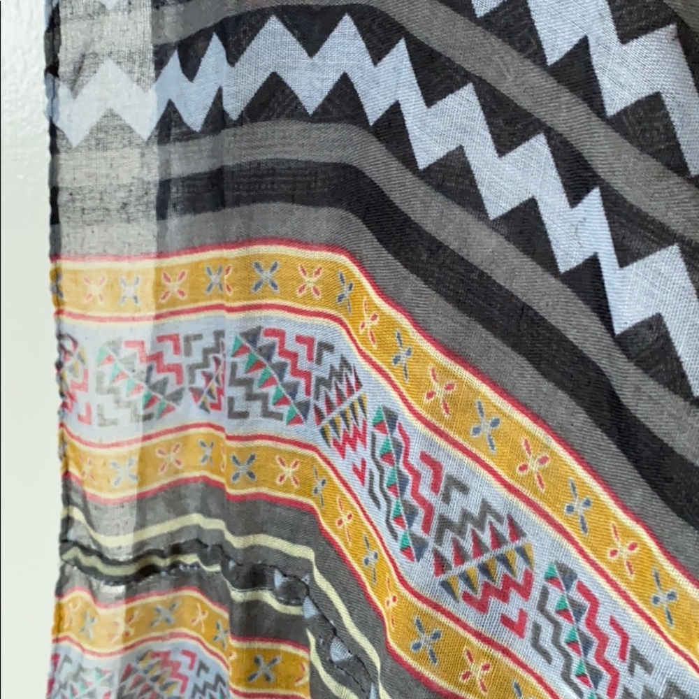 Patterned Infinity Scarf - Picture 4 of 4